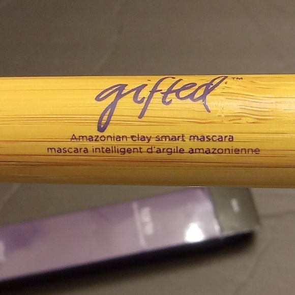 Tarte Gifted Amazonian Clay Smart Mascara Black Full Size - Picture 9 of 13